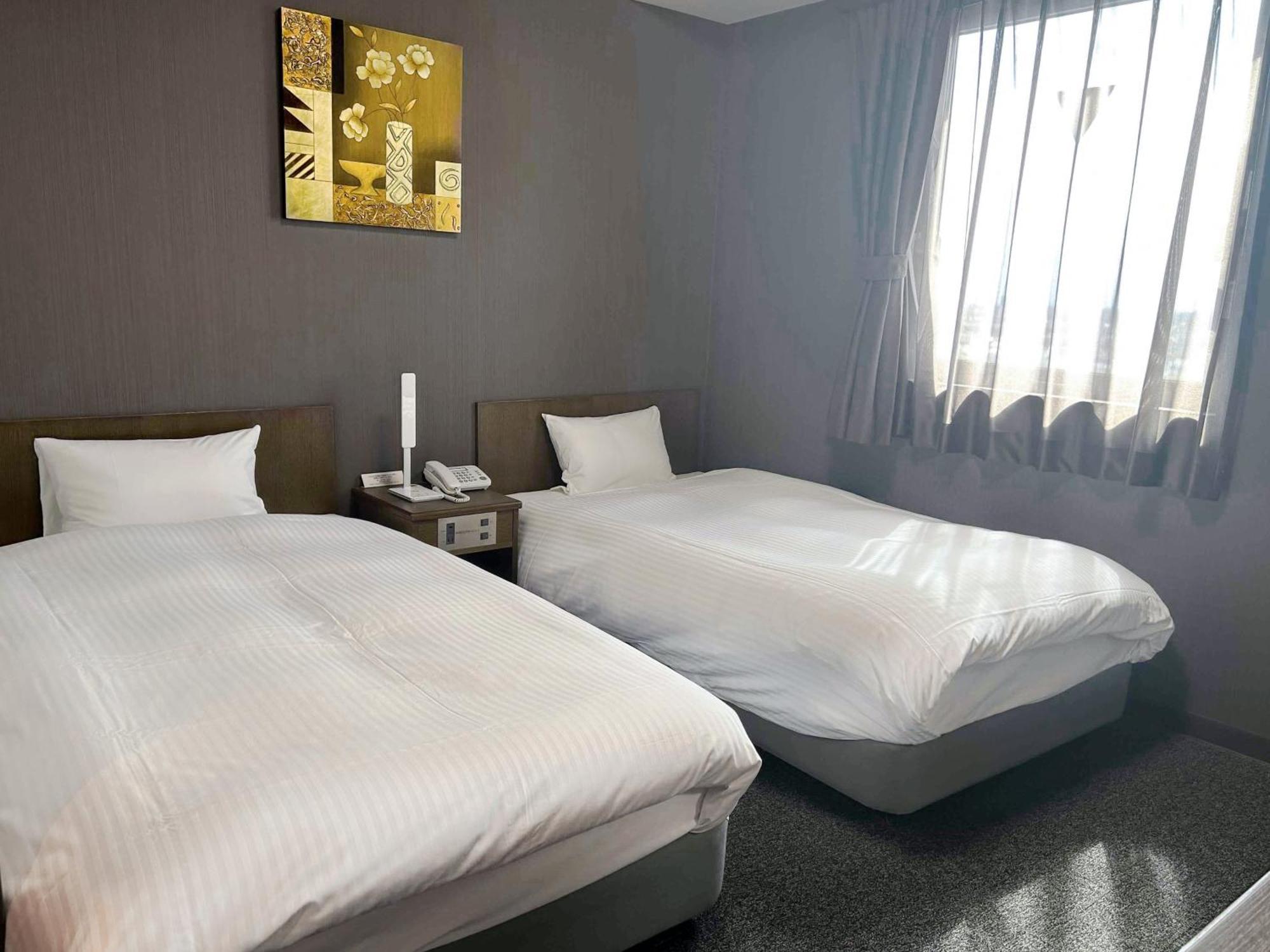 Hotel Route-Inn Kakamigahara Kültér fotó